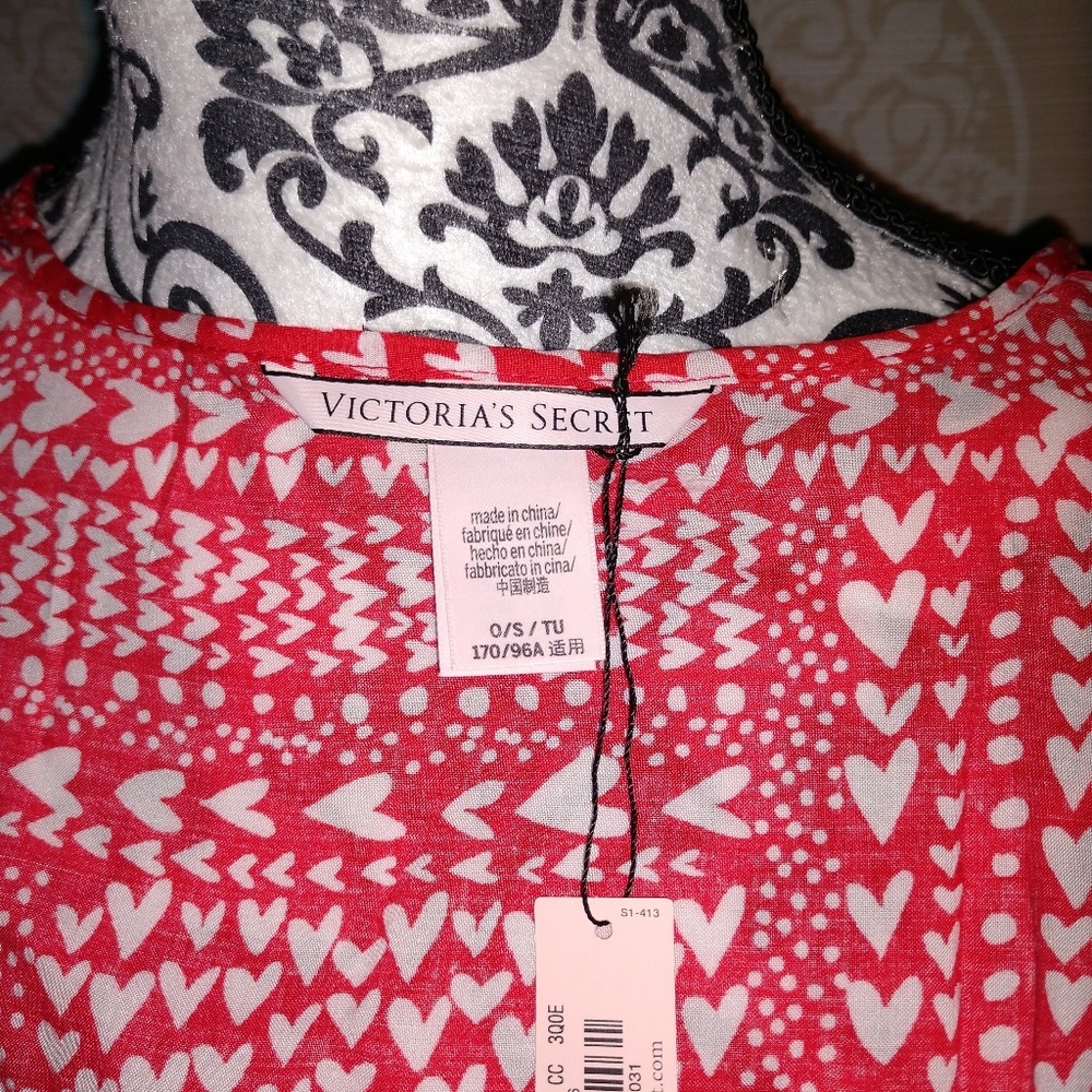 Victoria Secret Red Heart Kimono - Picture 6 of 7